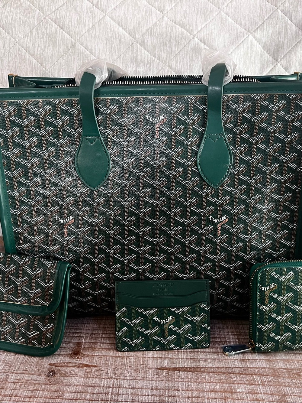 Forest Green Chevron Tote with Dark Green Trim Set - Picture 2 of 9